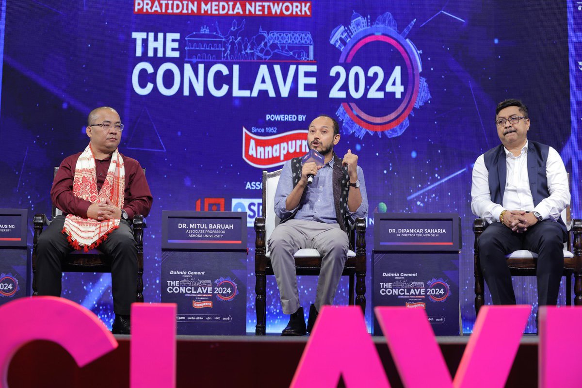 Majuli_Chapori's tweet image. The Env. is in deep #crises. But must they always be about #ClimateChange? Has “climate change” hijacked the env. discourse, thus letting the #state get away? #Adaptation or #mitigation? Issues I flagged at the @pratidintime conclave. Also learned a great deal from co-panelists!