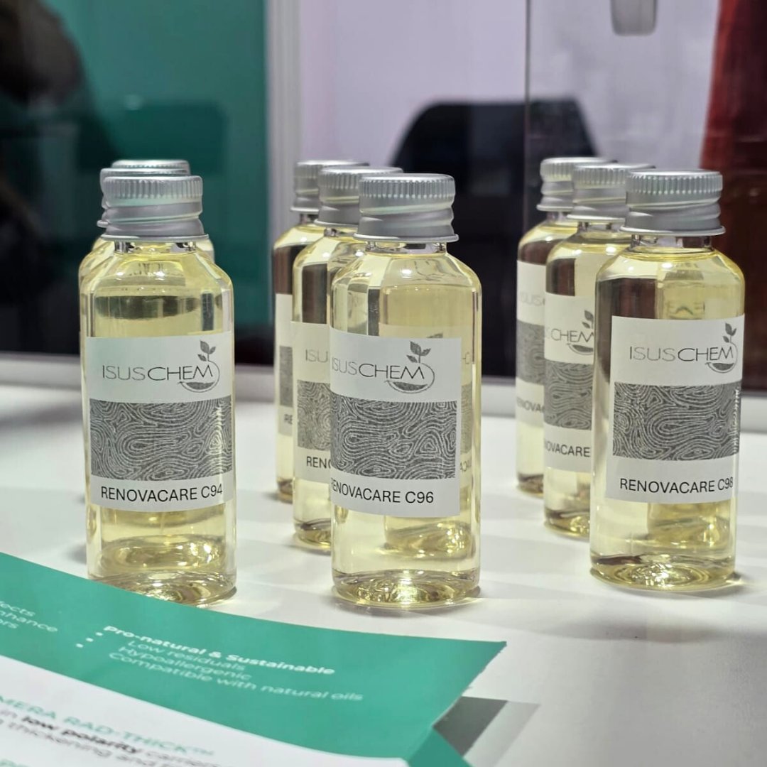 IsuschemS's tweet photo. Isuschem al Beauty Instabul 2024: in sinergia con DOLDER LTD., abbiamo presentato i nostri additivi cosmetici innovativi, ideali per la produzione di creme per viso, prodotti per capelli e creme solari.

#bioeconomiacircolare #greenchemistry #sostenibilita https://t.co/XmzDN8GooM