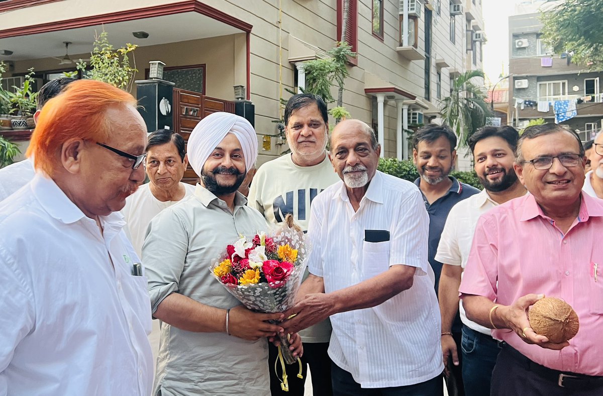 JarnailSinghAAP's tweet photo. अरविंद केजरीवाल जी के रिहा होते ही दिल्ली में विकास कार्यों की रफ्तार कई गुना बड़ी,
आज विकासपुरी A ब्लॉक में भी पानी की नई लाइन का शुभारंभ कर क्षेत्रवासियों का आशीर्वाद लिया
#TilakNagarDevelopment #PublicForProgress #MLAAtYourDoor https://t.co/4qozylGuxG