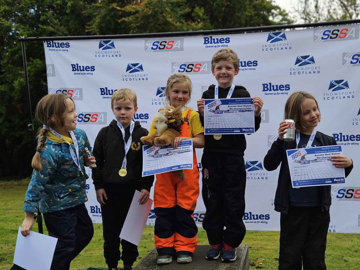 JonathonFountai's tweet photo. Team Lowport Primary School

@LowPortPS @SnowsportFCT @rossignol_1907 @TheSkiClub @CraigdonEdin https://t.co/HvB2lCAtwD