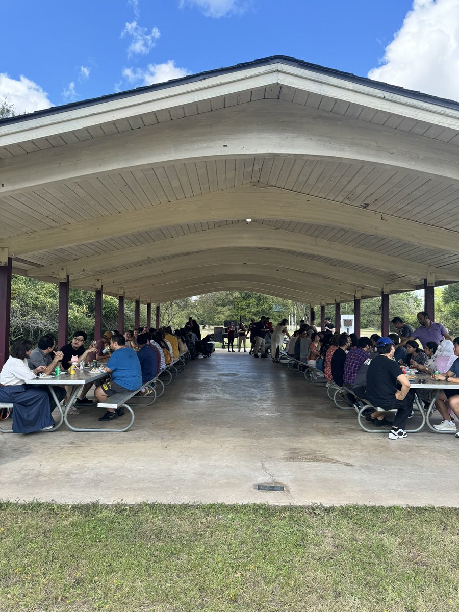TAMU_PDA's tweet photo. 🍂 Huge thank you to everyone who joined us for the Fall Picnic! It was great seeing postdocs and families having fun and making connections. Special shoutout to Dr. Joana Rocha for organizing such a fantastic event! 🙌 #TAMUPostdocs #FallPicnic https://t.co/tXMocqgJBt