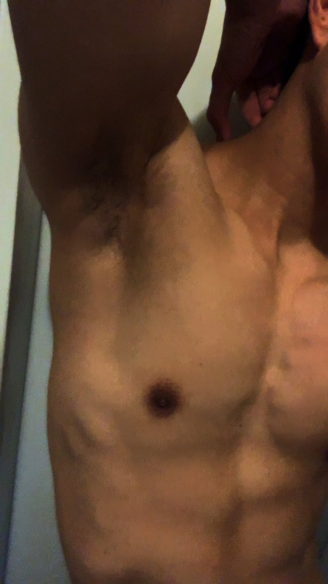 tarananow's tweet photo. Okay na ba to na armpit pic? #zoomjakol #jakolph https://t.co/qBneQo7aE8