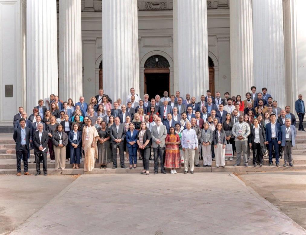 INCIndia's tweet photo. Honourable Congress President Shri @kharge and LoP Shri @RahulGandhi deputed Shri @sampitroda, Ms. @jothims, and Shri @PushparajVD to represent @INCIndia at the @PA_Solidarity Global Summit in Santiago, Chile. 

The delegation contributed effectively to the discussions, resulting in the unanimous election of the Indian National Congress to the Board and Presidium of the Progressive Alliance.

The Global Summit brought together over 100 delegates from 79 progressive parties, who engaged in substantive discussions over two days to explore ways to strengthen democratic values for an equitable, peaceful & progressive world order.