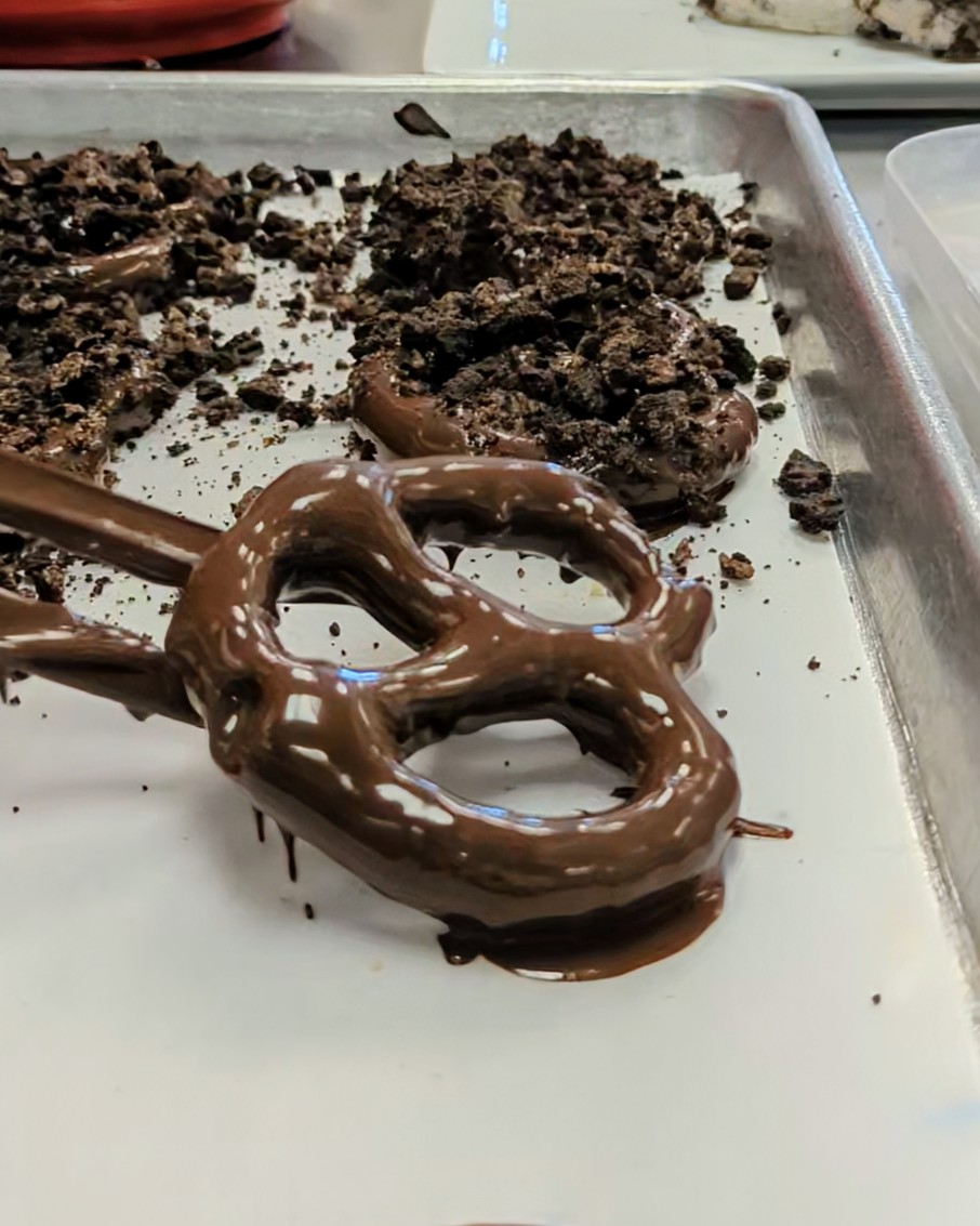 River Street Sweets tweet media