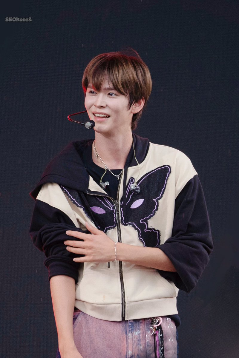 241006 부락페

😝😝😝

#은석 #EUNSEOK #ウンソク 
#RIIZE #라이즈 #ライズ