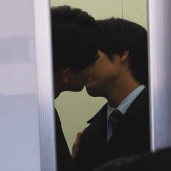 reminder that these pics exist