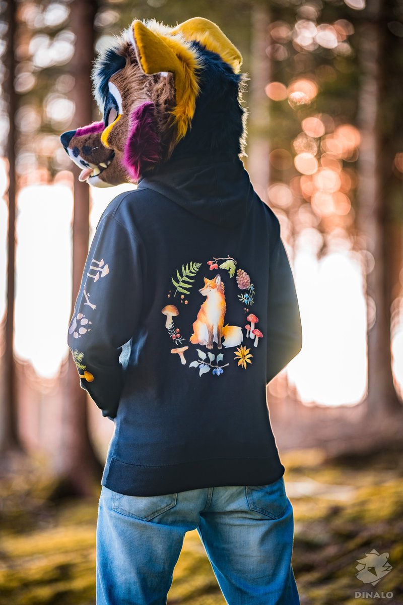Fall Drop is live!

Designs from <a href="/AzsharaKletete/">Azshara☕️kletete</a> and <a href="/Akatan_art/">Akatan 🎴</a> are yours to grab for a limited time!

High quality prints and clothes 😋🦊