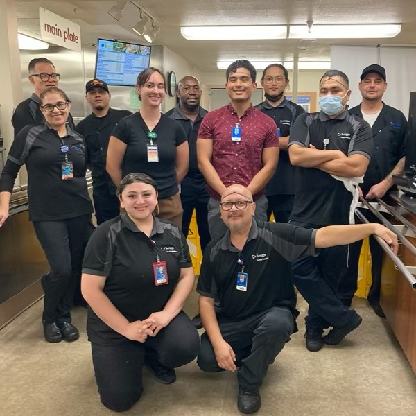 ScrippsHealth's tweet photo. Happy #HealthCareFoodservice Workers Week! 🌟 We want to give a BIG thank you to our dedicated Scripps food service workers who help keep our health care facilities nourished and healthy! 💚 Leave a kudos in the comments. #LifeAtScripps https://t.co/nLES4WBKtu