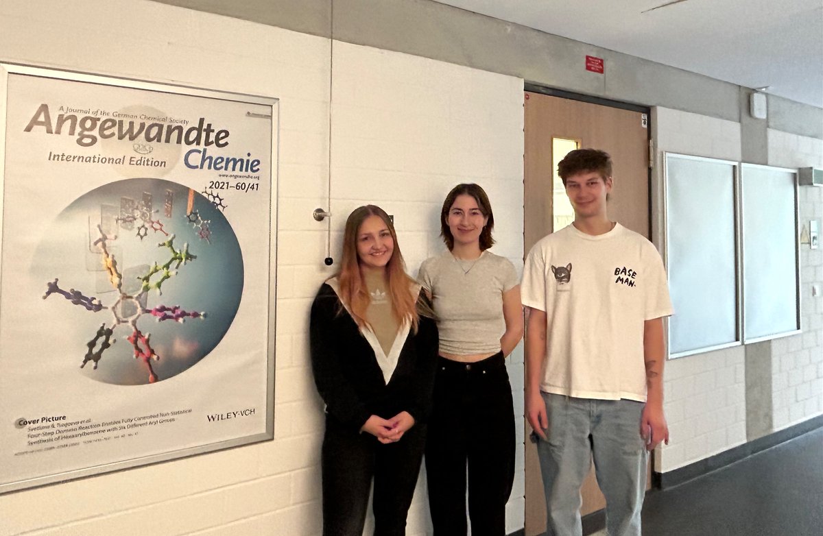 Tsogoeva_Group's tweet image. A warm welcome to our new Master's students, Alina Hilz &amp;amp; Nils Hinrichs, and a Bachelor's student, Ece Coskun, contributing to the development of new #antiviral &amp;amp; #anticancer #PROTACs and #prodrugs! 
@UniFAU @Tsogoeva_Group #FAUstudents #FAU #1innovator