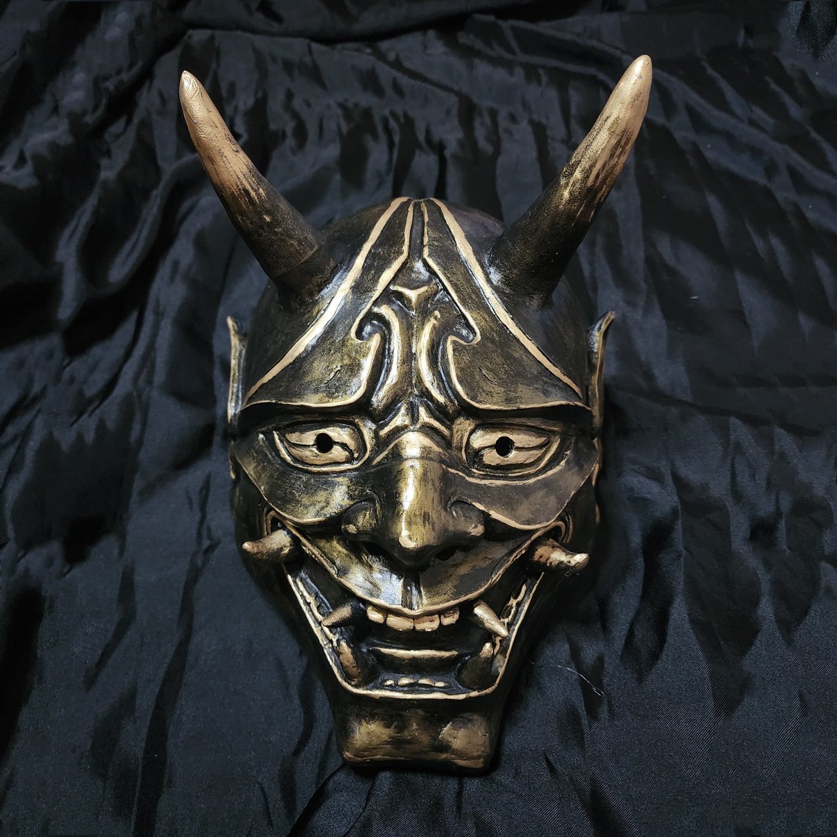 SychCosplay's tweet photo. Оur workshop are created various versions of the Khanya mask are created - each in a single copy.

More in our Inst https://t.co/ooIUzJwtLP https://t.co/PJ0liXYn7k