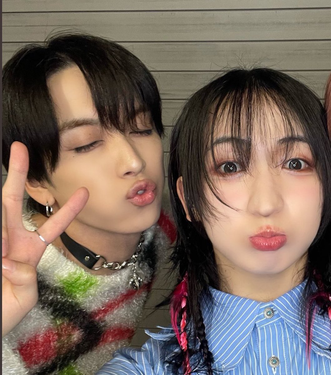 moshikameJ's tweet photo. 分けたらどんな感情で見たらいいか分からなくなった🫣😵💫😍🫠
この世で1番美しい画面だということは分かる🙂↕️
#MAZZEL_NAOYA
#MAZZEL_EIKI
#Pster
https://t.co/oTHObWtsf0 https://t.co/LXJmLDufFP