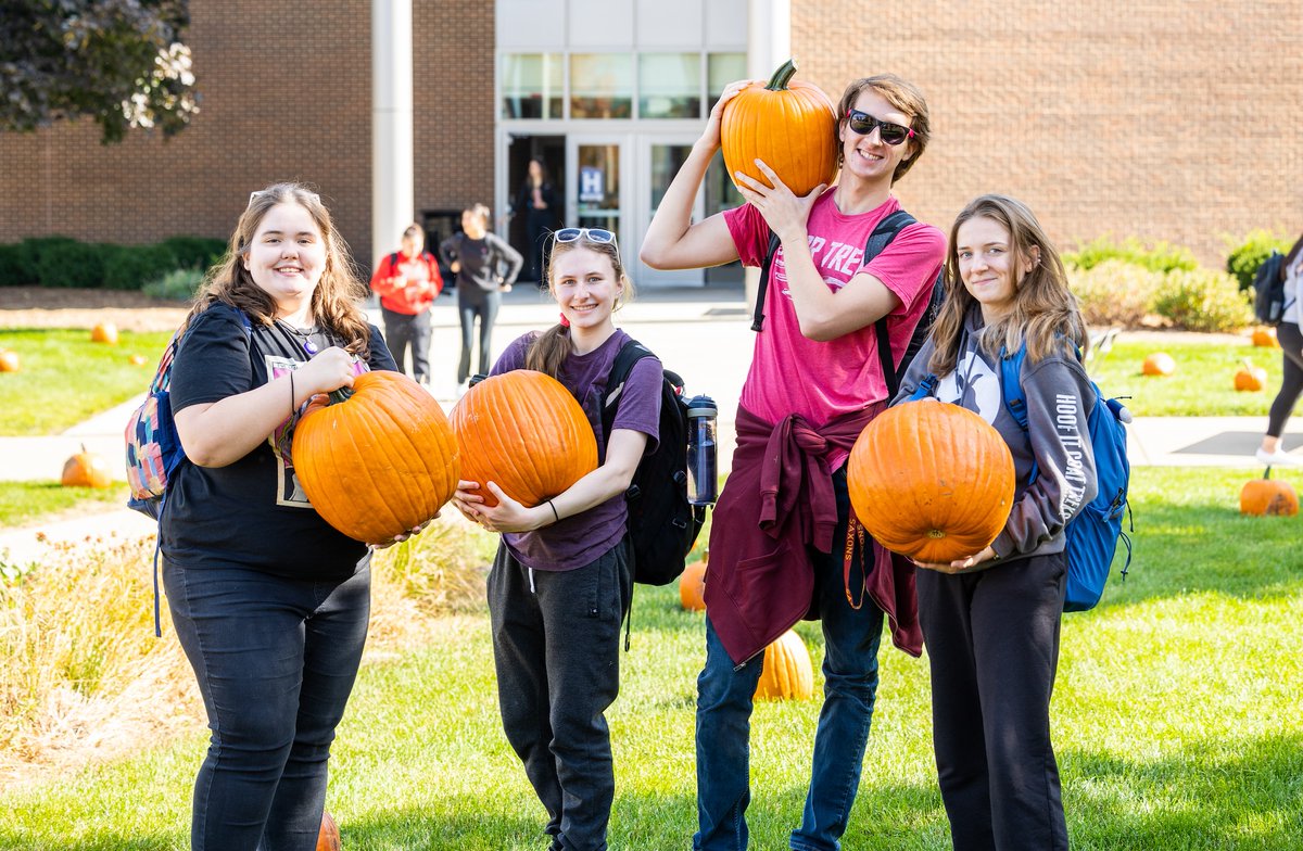 Harper College tweet media