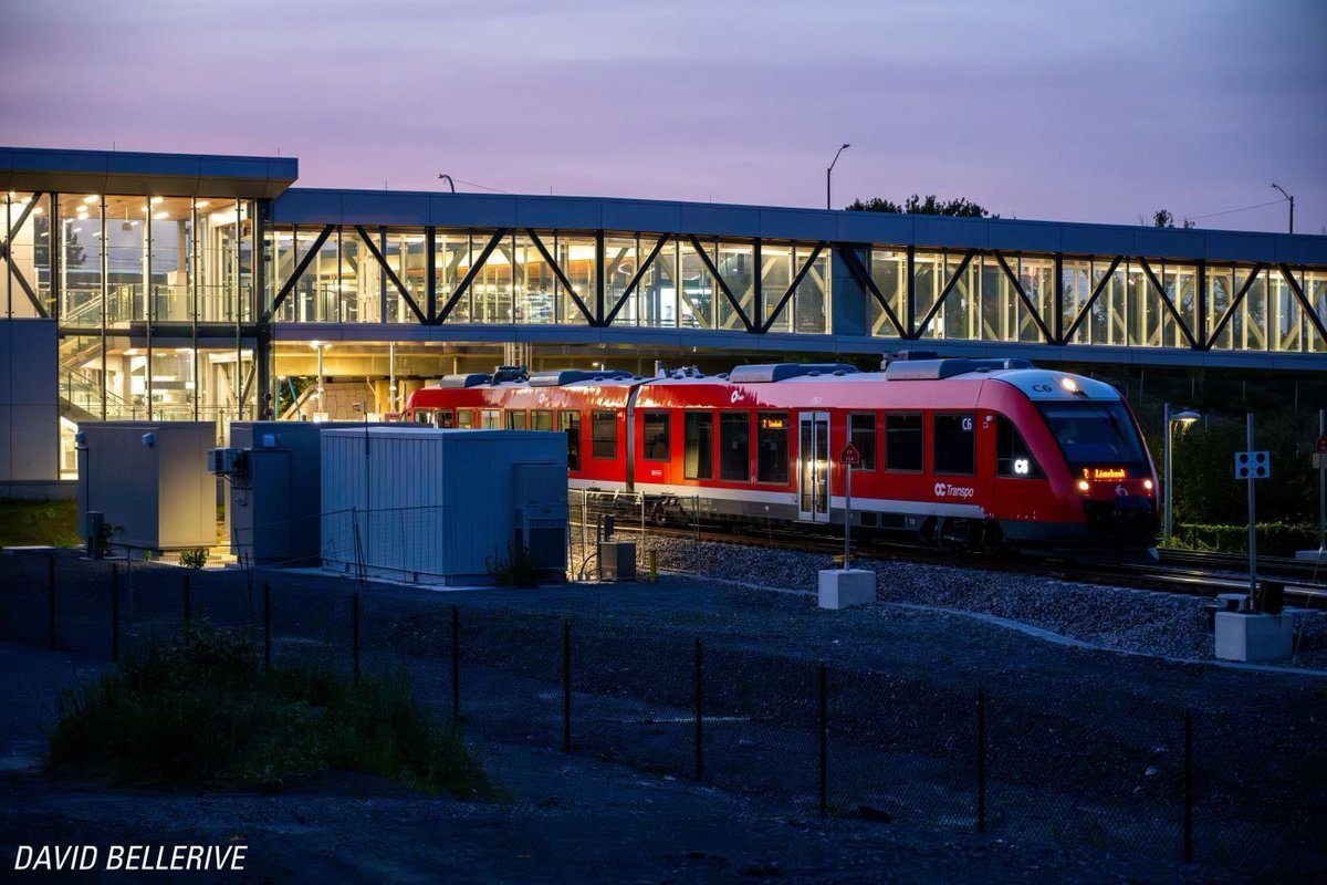 RailFansCanada's tweet photo. The Complete Guide to O-Train Lines 2 and 4.
Learn more about the O-Train South Extension, from the stations and locations, the train fleet, inside look of the stations, and recent snapshots.
https://t.co/Zxax3eBUAL
#ottawa #ottcity #stage2lrt