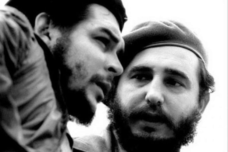 MiguelBrit38969's tweet photo. “Che fue un verdadero comunista. Che fue maestro y forjador de hombres como él. Consecuente con sus actos, nunca dejó de hacer lo que predicaba, ni de exigirse a sí mismo más de lo que exigía a los demás”.  #FidelPorSiempre #CheVive https://t.co/4IKp2ZHOfz