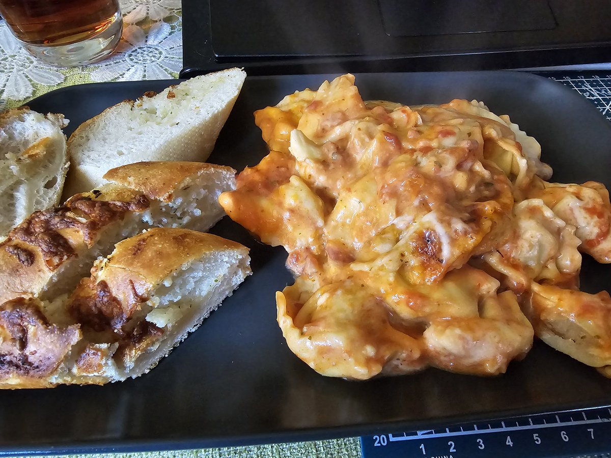 nathzilla's tweet image. Tortellini "lasagna"