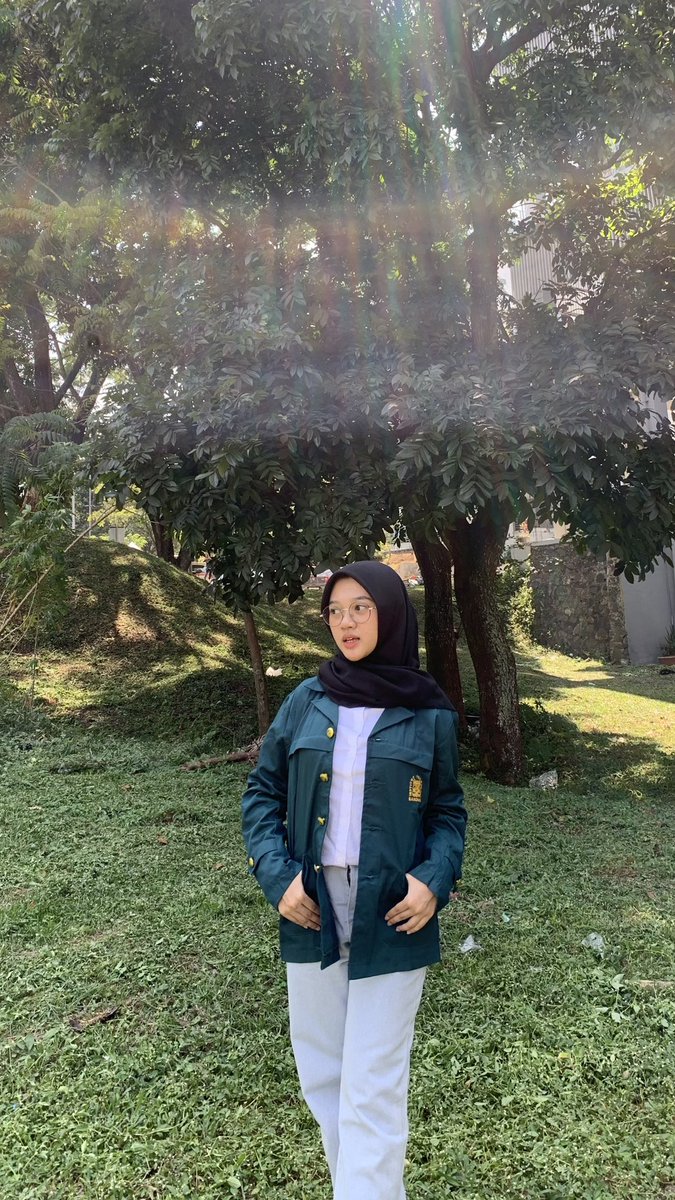 tatsbithaa's tweet photo. 3 fase jaket jaketan di itb donnn🤟🏻🤩 https://t.co/enRE0qHuLM
