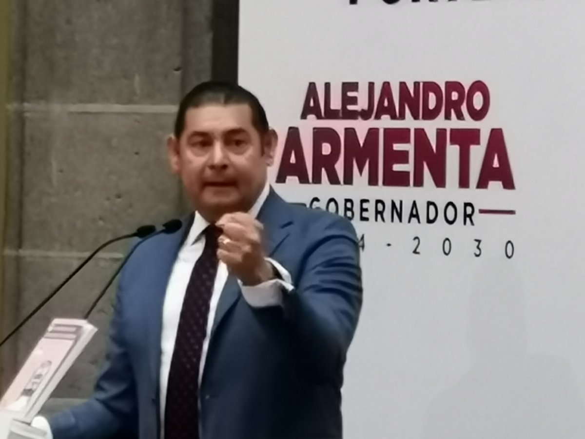 panorama509's tweet photo. El gobernador electo Alejandro Armenta señaló que el Ayuntamiento de Puebla de Rivera y Adán Domínguez deberá explicar en que se gastaron los 6 mil millones de pesos del presupuesto y que será el Congreso el que investigue. https://t.co/C9yV6fg0pl