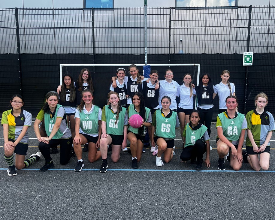 RTS_Twickenham's tweet photo. A big congratulations to our #Year9 girls’ #netballteam on their fantastic win against Turing House School! 🏆🎉

Our Year 10/11 team also played an intense match, securing a well-earned draw in a close game. Well done to all teams for their effort and #teamwork! 👏

#Richmond https://t.co/s1M0jxlAl1