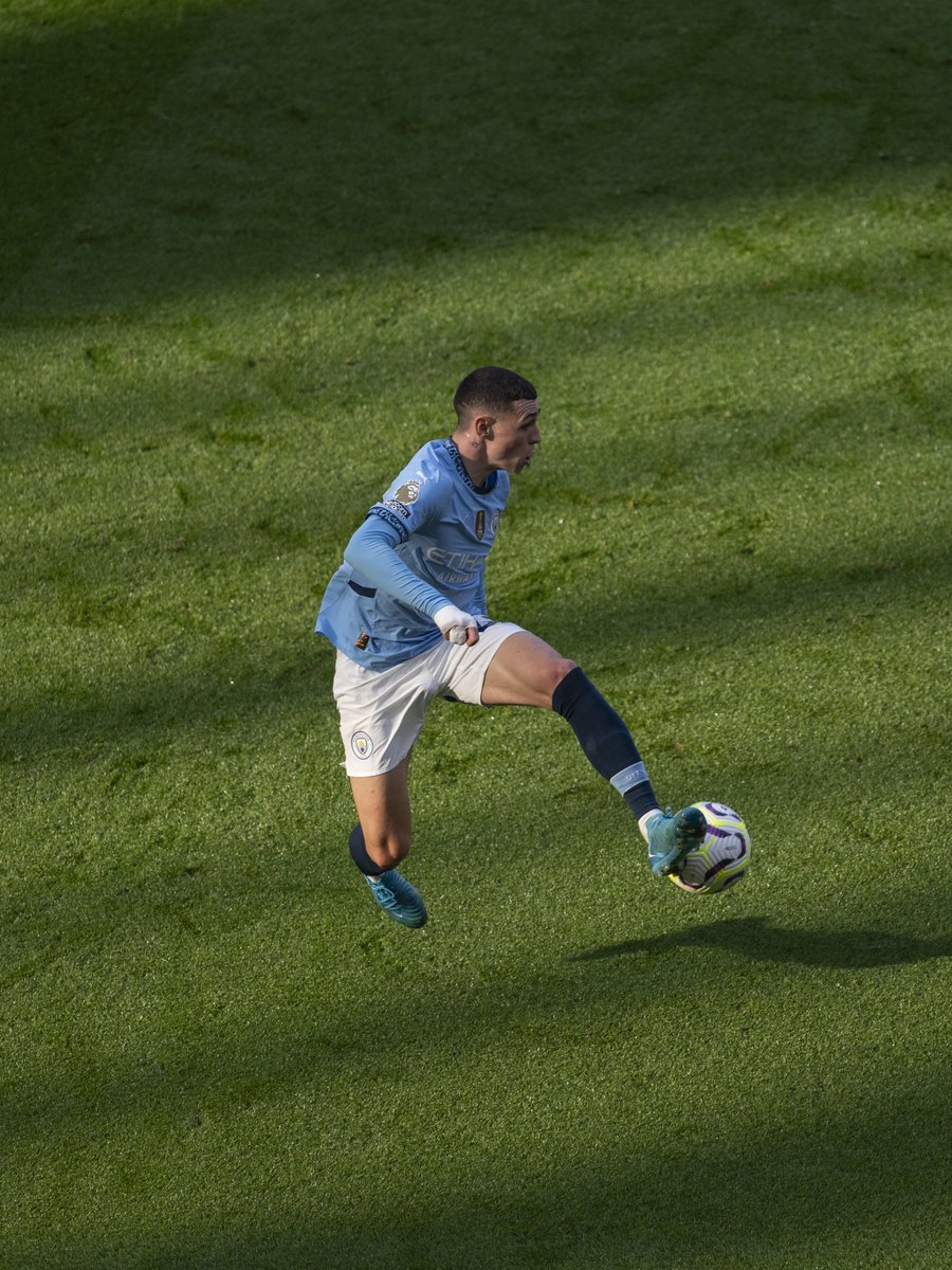 ManCityFra's tweet photo. 𝑇ℎ𝑒 𝐴𝑟𝑡𝑖𝑠𝑡 🎨 https://t.co/vRqNf7b5QC