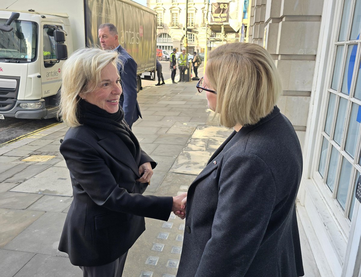 Line Rivard tweet media