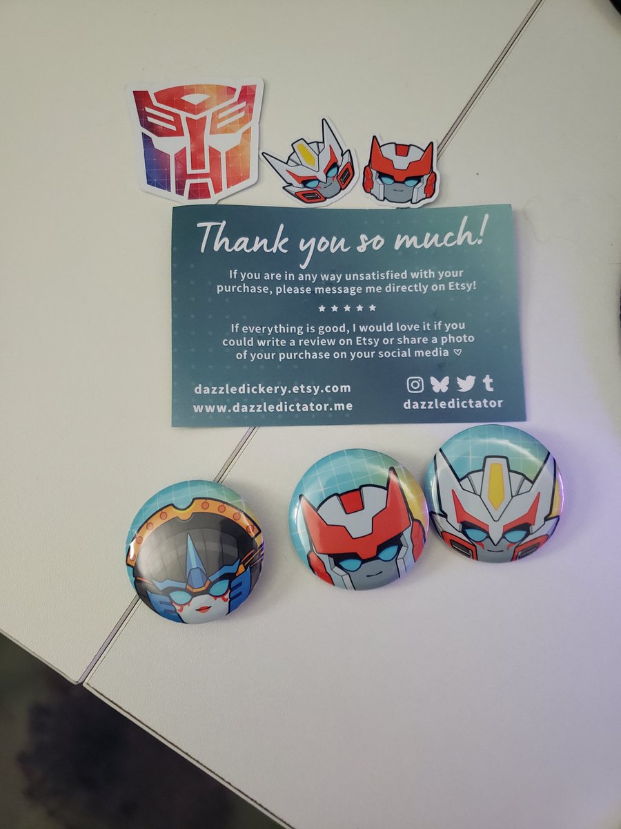fauna_woods's tweet photo. And then got these wonderful ones from @dazzledictator 
They even came with little stickers! https://t.co/iHYVFwNKgU