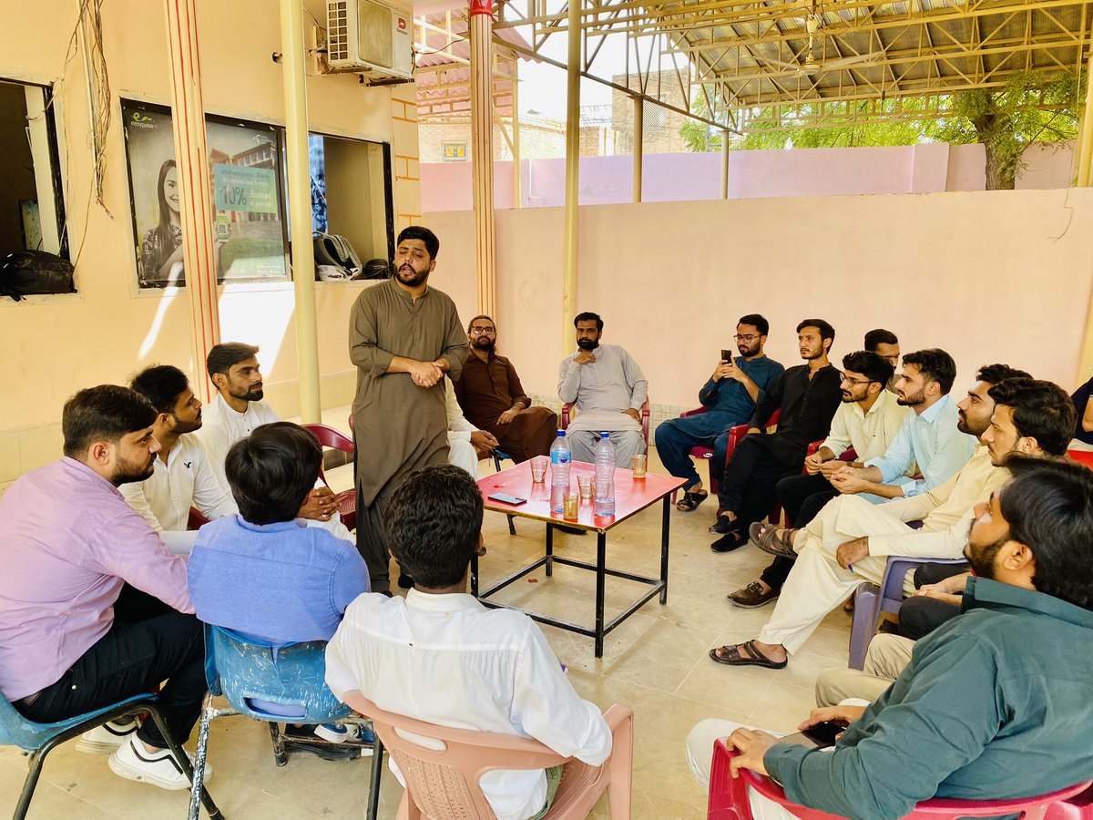 MianMujeebPSF's tweet photo. Today had a meeting with Students of Ghulam Muhammad Mahar Medical College Sukkur to invite them to attend #PSF Sukkur Mobilization rally in the suport of Constitutional courts on Friday 11th Oct 2024.
#EqualRepresentation #ConstitutionalCourts #PSFSukkur #PPP https://t.co/mud4IYhFkO