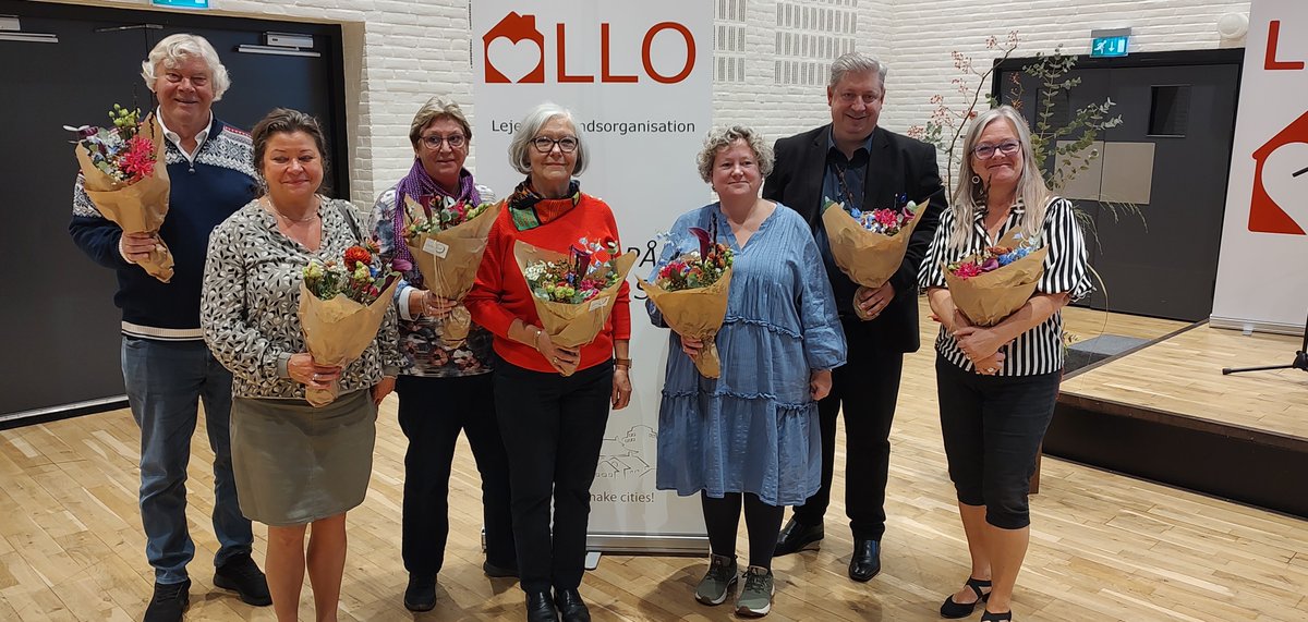 En genvalgt formand, en ny næstformand og et kompetent forretningsudvalg, det var et af resultaterne af weekendens LLO-kongres.

Tillykke til Helene Toxværd, Sigrun Mønnike-Hald, Lars Dohn, Peter Larsen, Birte Friis Gerstoft, Lene Larsen og Mariann H. Jensen. 
 #kongres #dkpol