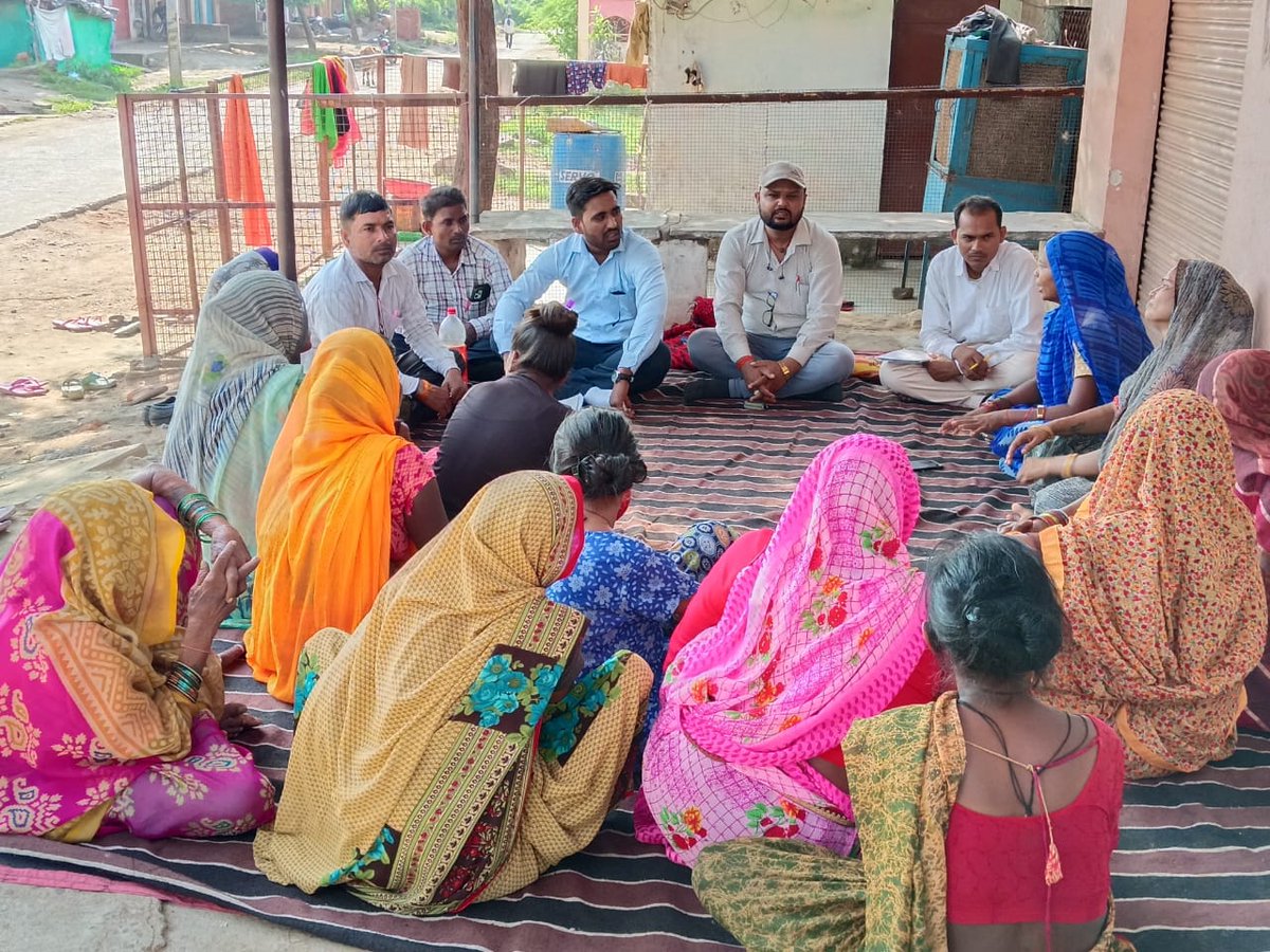 KumarKopin's tweet photo. @ActionAidIndia द्वारा संचालित समृद्धि परियोजना द्वारा महिला उद्यमियों को स्थाई आजीविका और आत्मनिर्भरता को बढ़ावा देने हेतु Basant women farmer FPO उत्पाद उद्यमियों के साथ मीटिंग कर समझा गया।
@sndeep @C9Khalid @ManvikaShivhare @najmi_nazish @ https://t.co/mwq1lo4crf