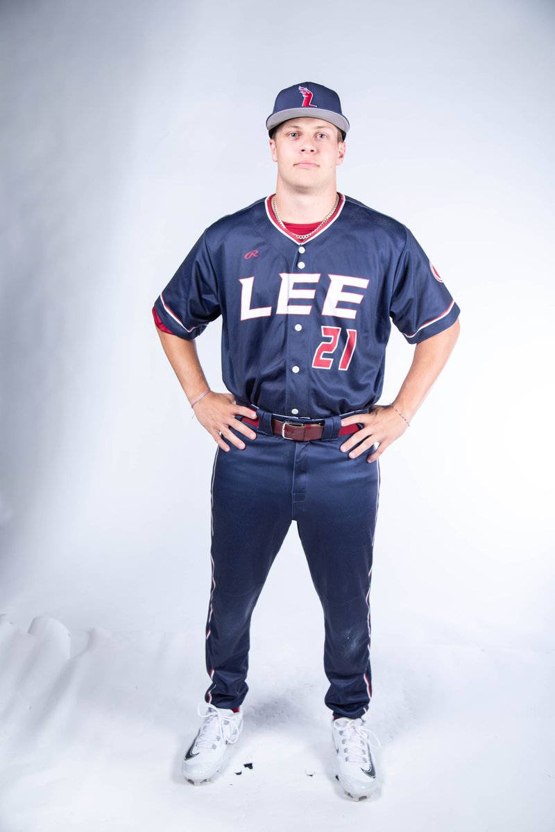 LeeUBaseball's tweet photo. First QUAB challenge of Oct fittingly goes to Brocktober for a perfect week. Phenom Braylon Hall had a tremendous week on the mound winning the plus/minus. #FiredUp https://t.co/BXq931TM8S