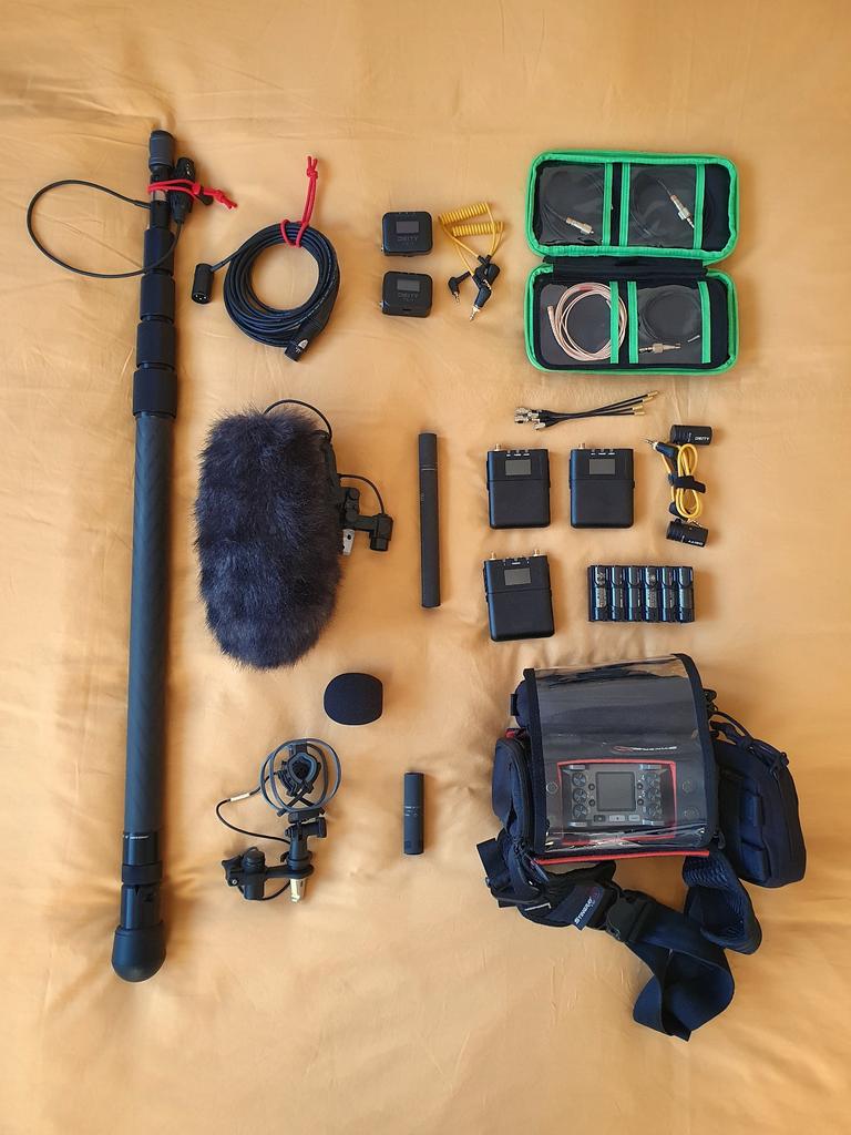 LorenzFerrarini's tweet image. Preparing for helping a student with sound on a shoot tomorrow