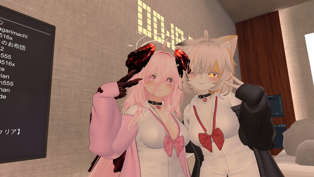 おそろいの服でツーショット!
隣の猫ちゃんの写真写りが良すぎて…🥰🥰アタシ…もっと可愛くなりたい…!🥹🥹🥹🥹 