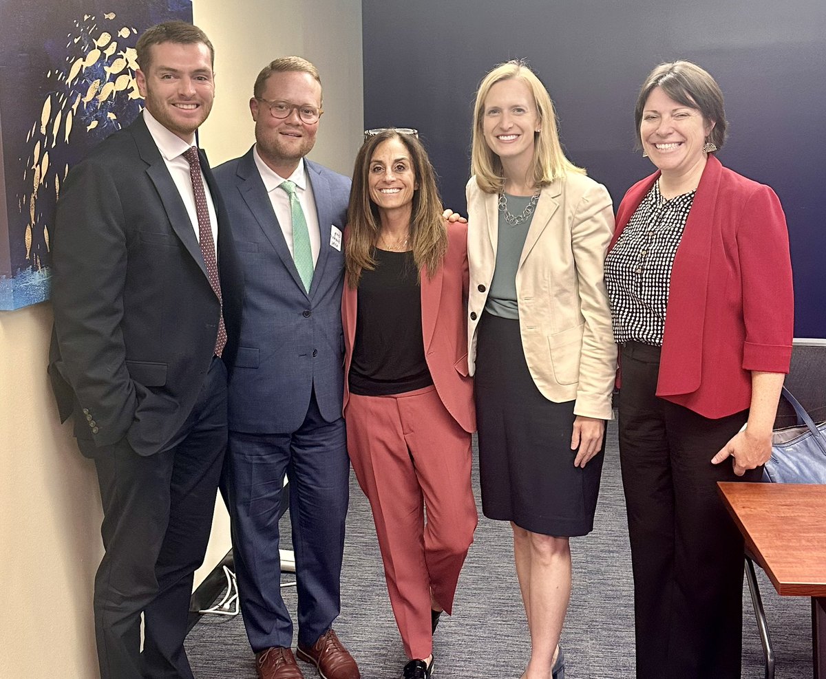 grmsnyder's tweet image. Many thanks to Maryland Works for hosting an insightful roundtable discussion today with Maryland Comptroller @BrookeELierman! The conversation highlighted Comptroller Lierman’s dedication to advancing policies and initiatives that support the disability community in Maryland.