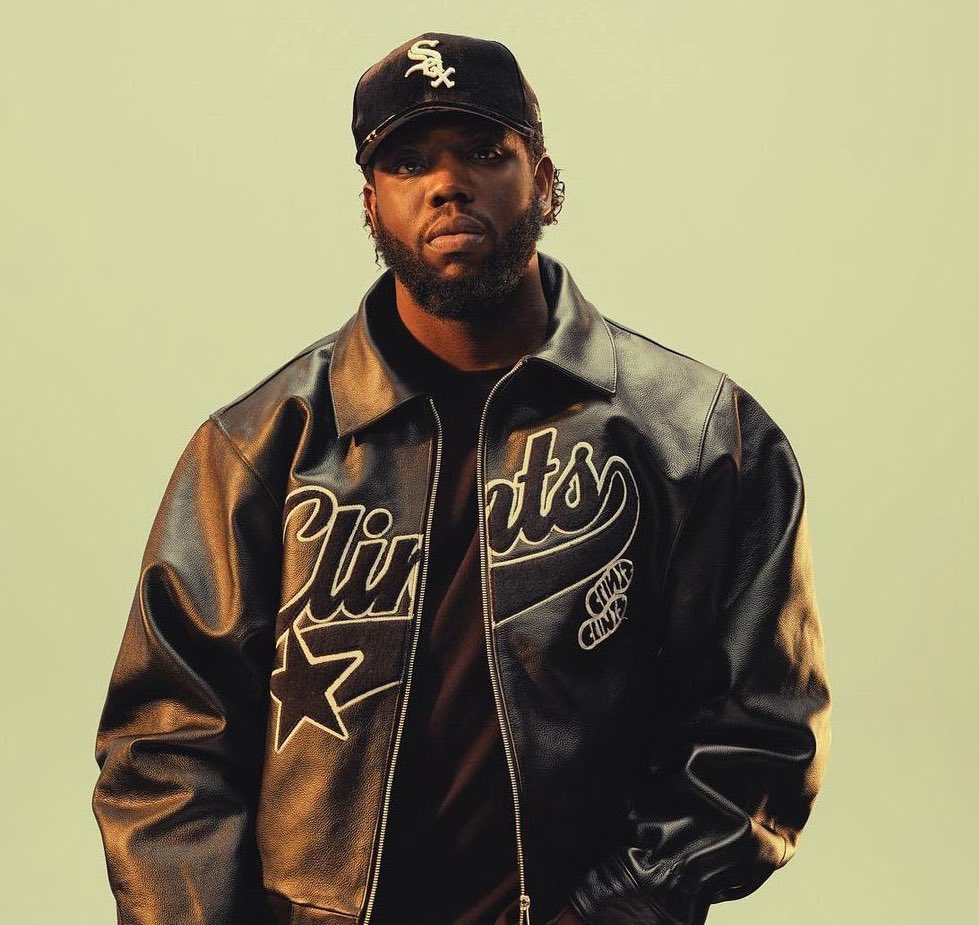 Kulturlesite_'s tweet image. 🚨 DINOS annonce la sortie de SON NOUVEL ALBUM !! 

« KINTSUGI »

🗓️ 29 NOVEMBRE