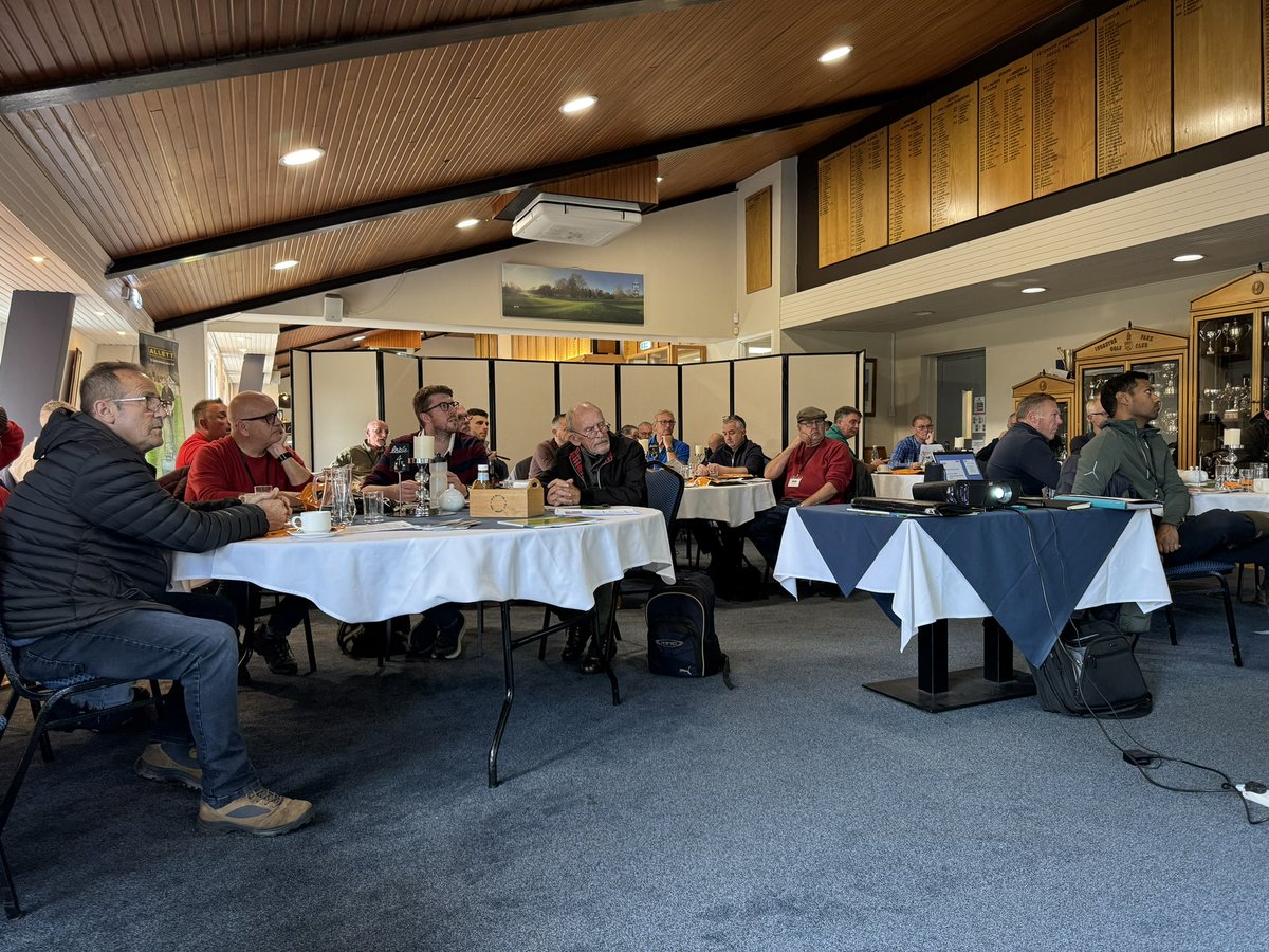 AllettMowers's tweet photo. We were so blessed with good weather for day 1 of our double header lawn academy! Thanks to @IngestreParkGC for their hospitality! Back tomorrow for Level 2! https://t.co/SLs05EJw45