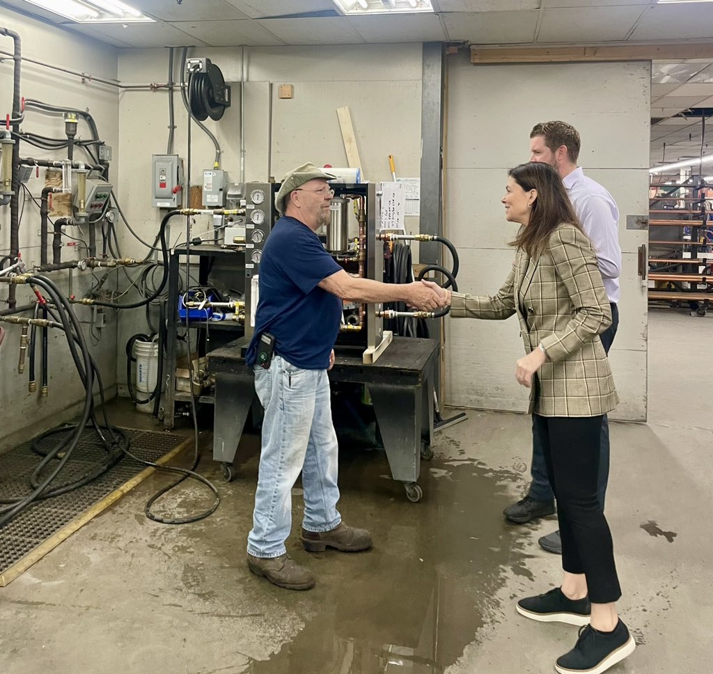 KellyAyotte's tweet photo. Had a great time touring Filtrine Manufacturing today with @GeorgeHansel! #nhpolitics #nhgov https://t.co/hmsFL1enZb