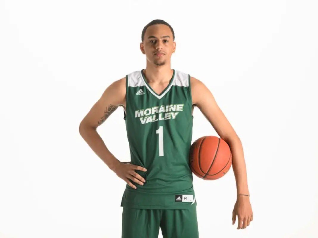 sn1peram's tweet photo. After a conversation with Coach Aaron Green. I am blessed to say that I have received an offer from Moraine Valley Community College. https://t.co/AjvtcmbAM6