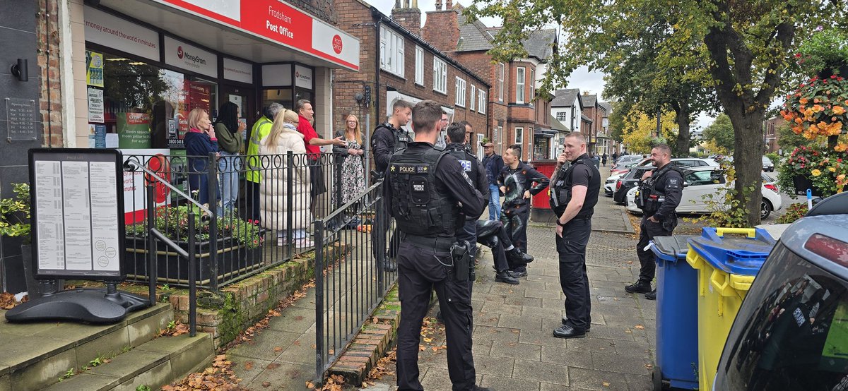 What a fun day ! Filming a scene as post office gets robbed..... then the real police turn up by mistake thinking it was real 🙈🙈 Well done to the police for coming to rescue us.