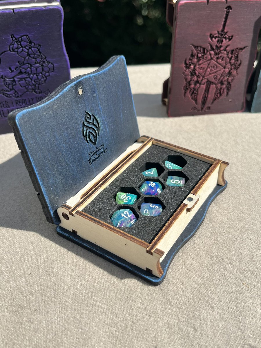 stephenswworks's tweet image. I just reopened my Etsy after a quick break to recharge!  I promised a new product and here is the mini dice crate. It’s super cool, fits in your pocket, comes with a free mini dice set and lots of engraving options. Please share. #dice #dicebox