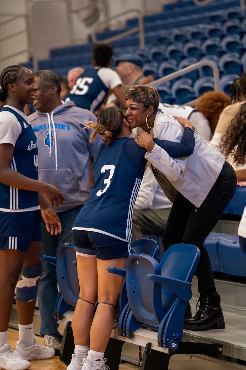 PeacocksWBB's tweet photo. Thank you to everyone who joined us for our open practice yesterday! It was a delight to welcome back some alumni and to connect with all of you. A special thanks to our family for their continued support!🏀

#StrutUp🦚 | #WintheDay https://t.co/KOiE0dKKSF