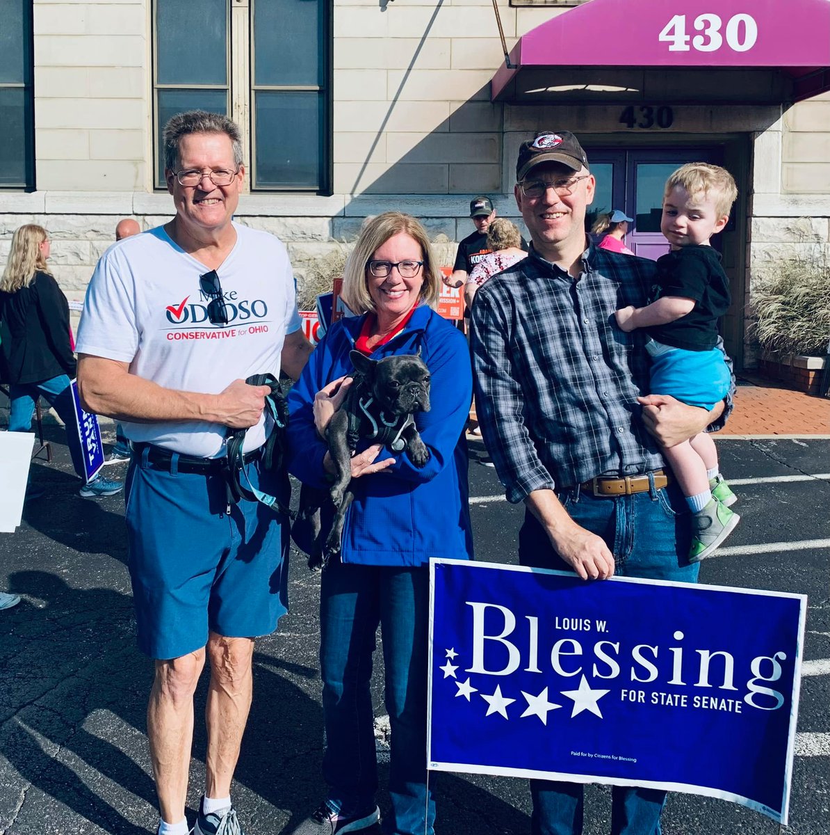 MikeOdioso's tweet photo. Early Voting starts tomorrow! Please remember vote for our #HAMCOGOP State Legislative Team on the West Side! Elect Mike Odioso for State Rep. (30th), Re-Elect State Rep. Cindy Abrams (29th), and Elect State Senator Louis W. Blessing III (8th)! π©π¬β https://t.co/apnbDX6tSL