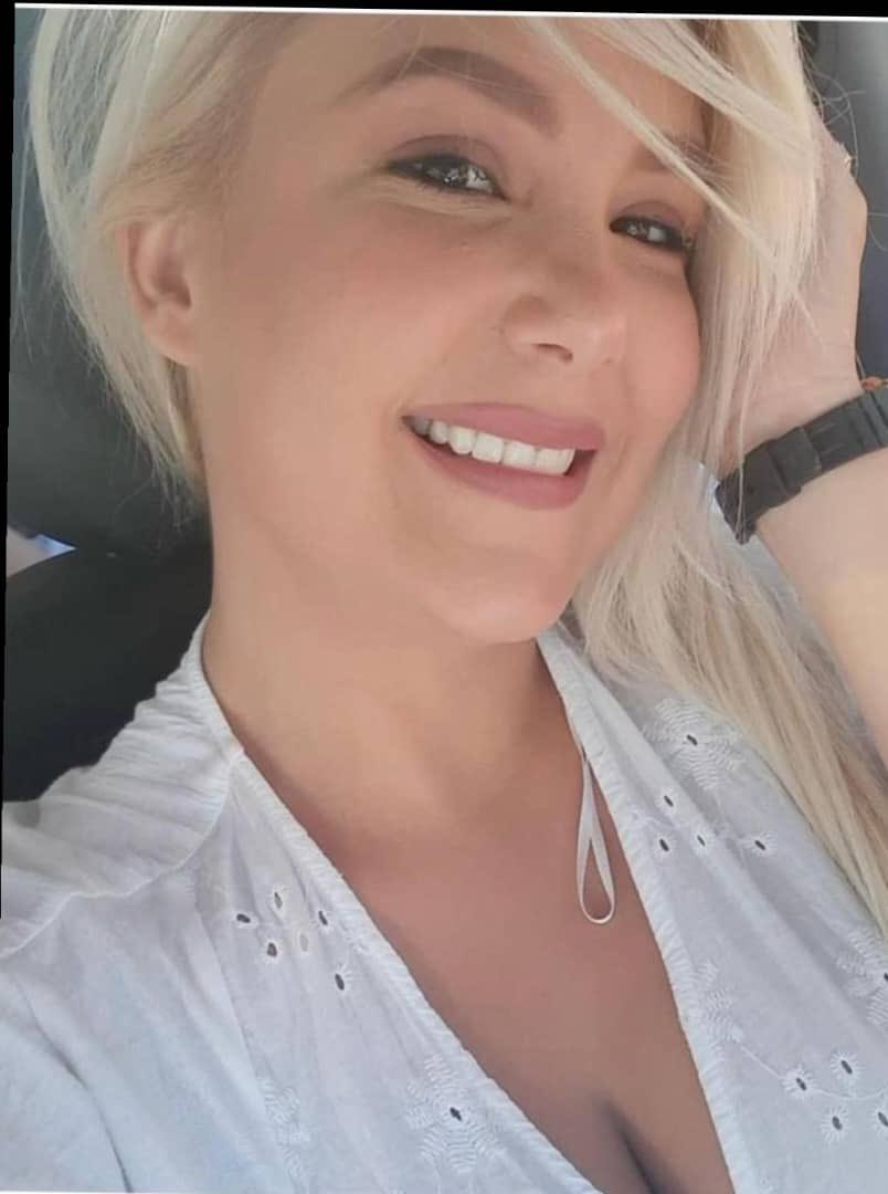 #Caracas El Cicpc inició las averiguaciones para esclarecer el homicidio de una mujer que estrangularon y golpeado en una casa de la calle 9 de Los Jardines del Valle en Caracas.

La Víctima fue  identificada como Maira Alejandra Castro Rodríguez, de 32 años. Ella había viajado a