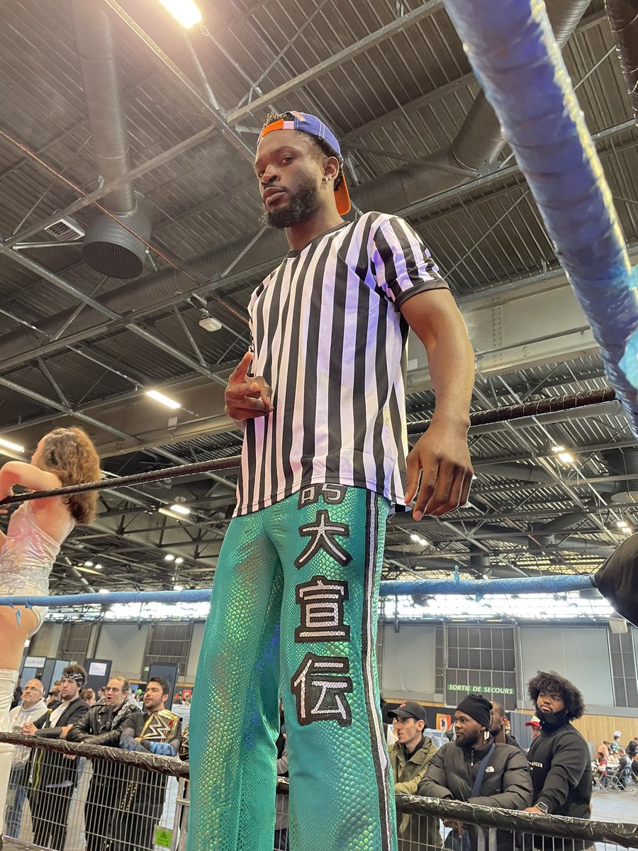 SoCatchHal's tweet photo. Spiderman in a wrestling match ?! That’s the crazy wrestlingverse! 🕸️🕷️
See you next time @ParisManga 👋
#ProWrestling #ParisManga #CatchCorner https://t.co/AYMG90axdN