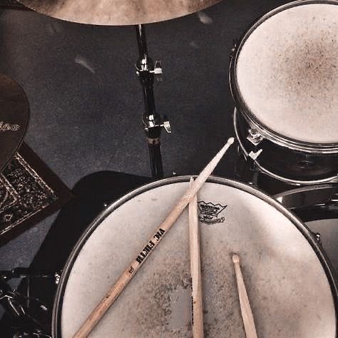 CharlesFSpring1's tweet photo. i love my at home drums…but i real set will always make me feel some type of way✋

plus i don’t get headphone hair https://t.co/9gICAb1kqZ