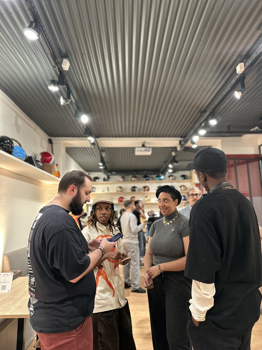 Les Déterminés tweet media