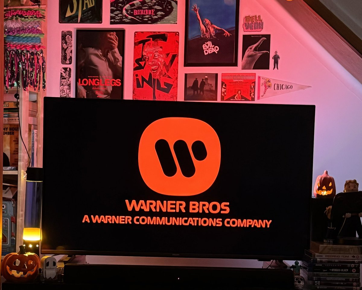 Going into Exorcist II: Heretic, wish me luck. Good day for completists. 

Incredible edition <a href="/ArrowFilmsVideo/">Arrow Video</a>! 👏🏻👏🏻👏🏻

Also, I’m a sucker for this Warner Brothers logo. ❤️
