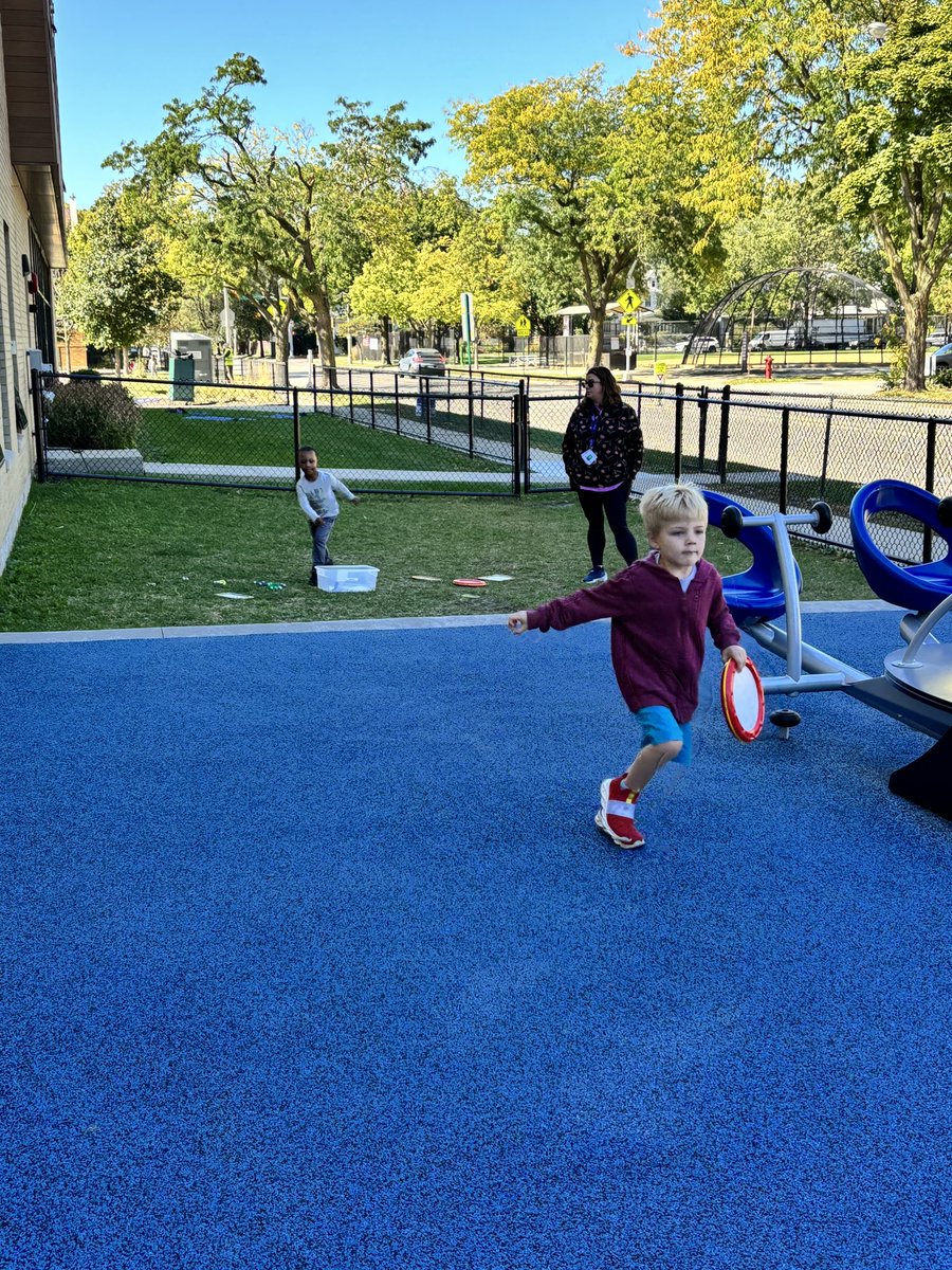 Our music can be nice &amp; loud on the playground #pkp #longfellowbears #d97joy