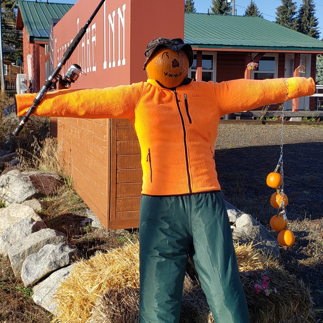 CascadeIdaho's tweet photo. Get ready for fall fun by creating your very own scarecrow display! 🍂🎃 

Join in one of two ways:

🏆👩‍🌾Participate in our 5th Annual Scarecrow Contest!👩‍🌾🏆
Kickoff is October 1;your display needs to be completed by October 22. Voting happens October 25 to November 4! R... https://t.co/vs6WxdBxmL