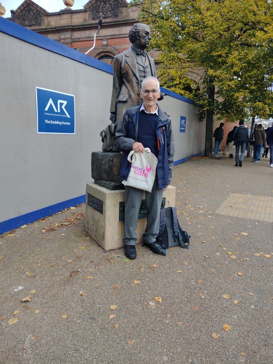 Where was the #Menopause Cafe bag today?

Buy your bag at menopausecafe.org and send us a photo of you and your bag at a #MysteryLocation.