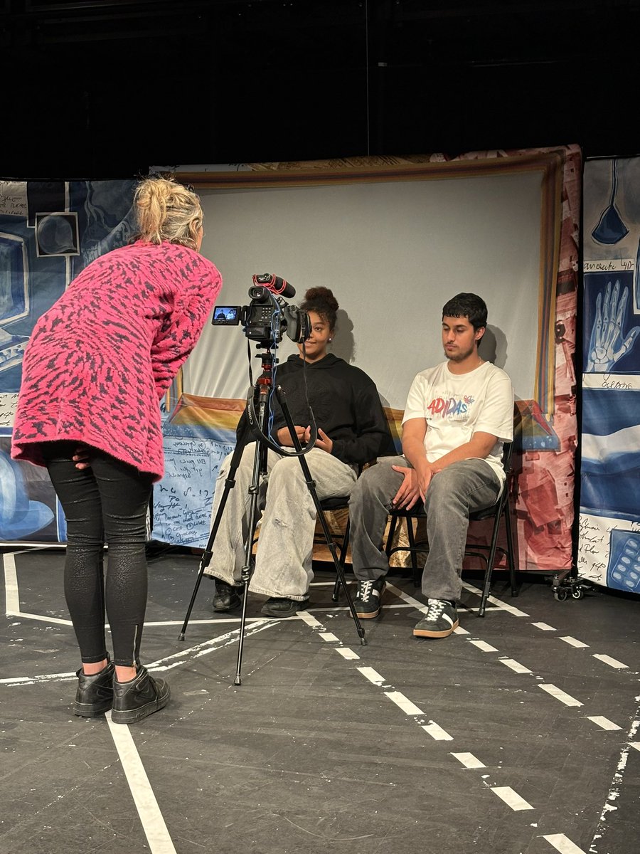 Today we were in London, taking part in a CPD session for the launch of Credible Witness , a partnership project with <a href="/CSSDLondon/">Central</a> <a href="/littlefishtheat/">Little Fish Theatre</a> <a href="/OTWOldham/">otwoldham</a> - exploring the theme of Testimonial injustice. Powerful stuff demonstrating the important of listening and believing YP