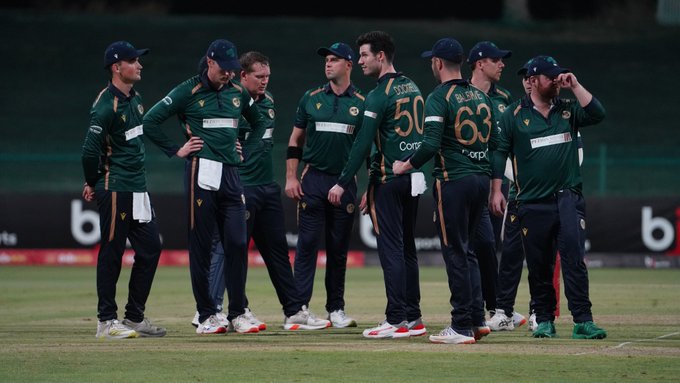 Proteas in trouble now, 6 down with 159 more needed... 📹 Credits: Twitter/cricketireland